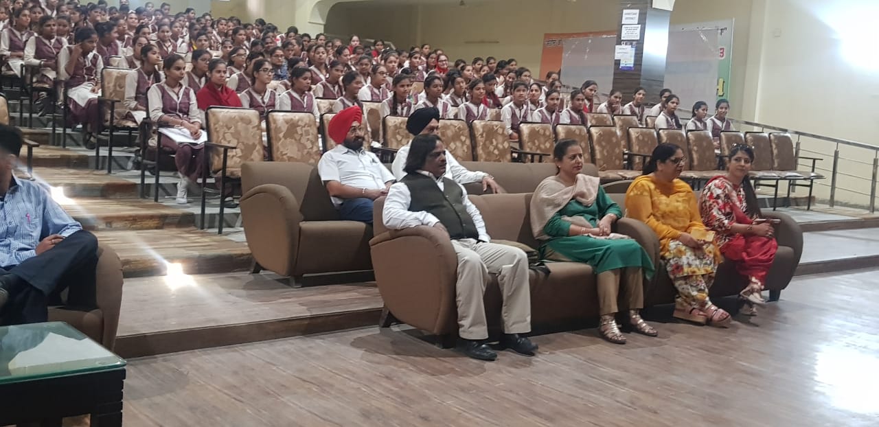 V4-Government-Girls-Senior-Secondary-School-Mall-Road-Amritsar.jpeg